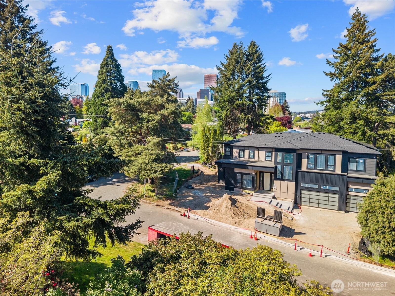 418 111th Avenue SE, Bellevue, WA 98004