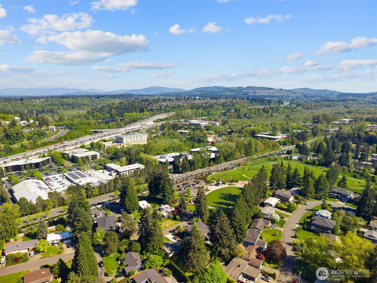 418 111th Avenue SE, Bellevue, WA 98004