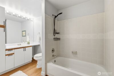 4106 Factoria Boulevard SE #205, Bellevue, WA 98006 - Photo 14