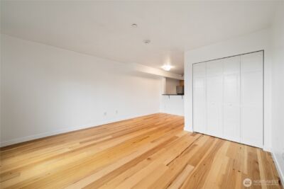 412 11th Avenue #209, Seattle, WA 98122 - Photo 11