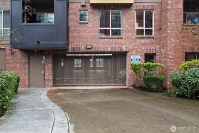412 11th Avenue #209, Seattle, WA 98122 - Photo 25
