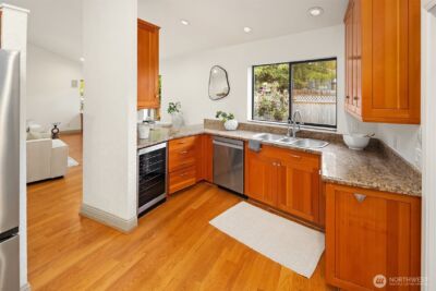 14116 NE 62nd Street , Redmond, WA 98052 - Photo 11