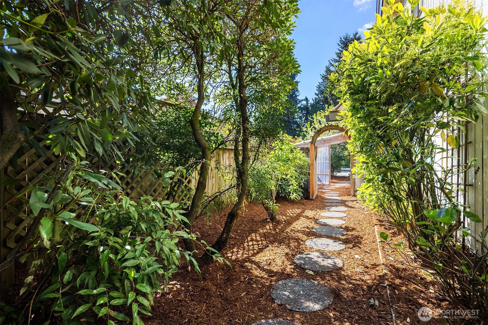 14116 NE 62nd Street , Redmond, WA 98052