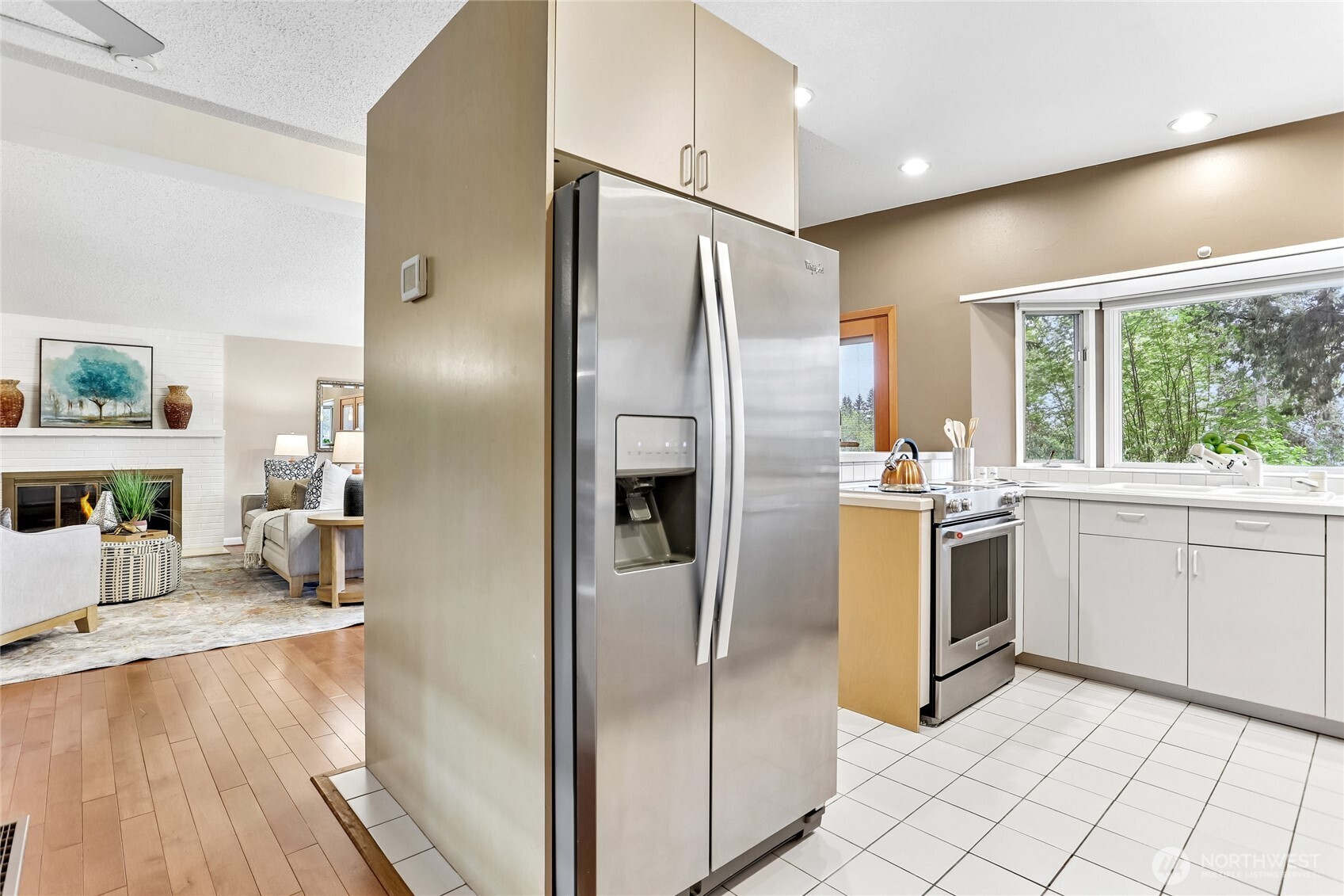 12226 SE 25th Street , Bellevue, WA 98005