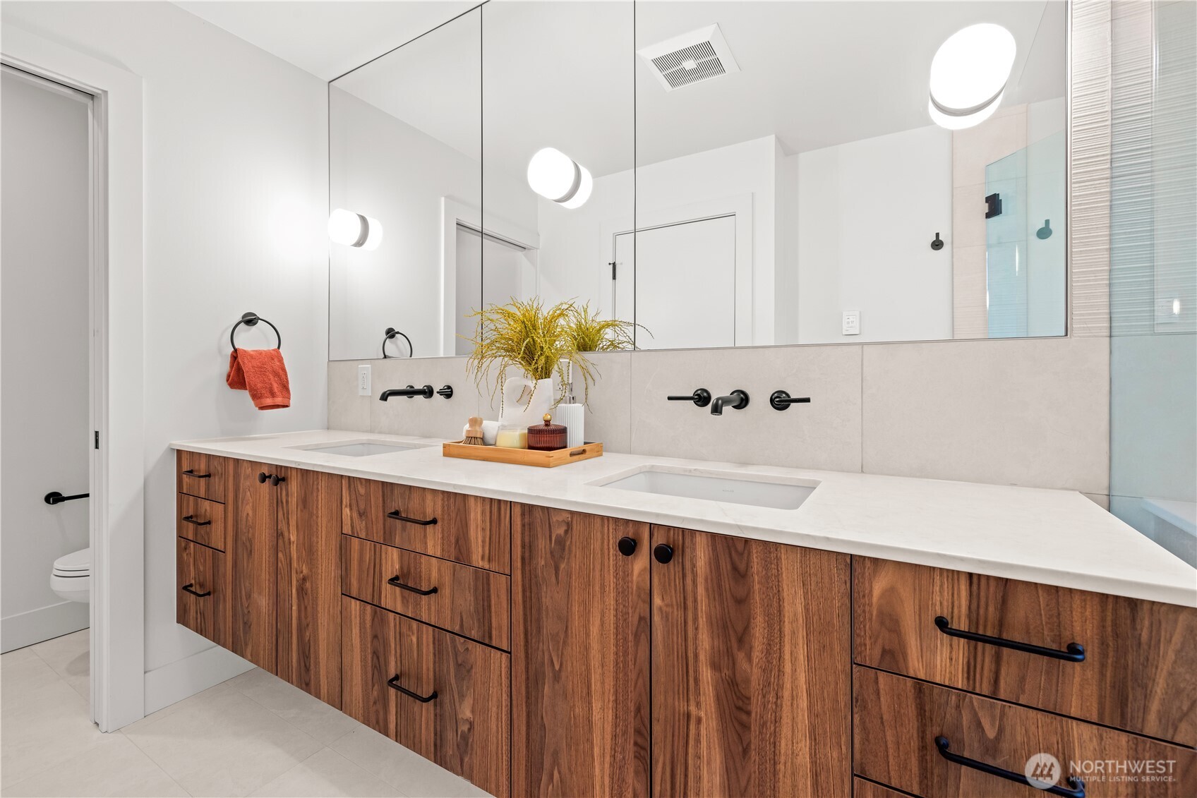 3020 NE 95th , Seattle, WA 98115