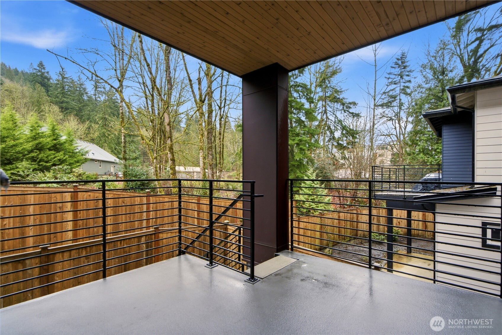 8328 138th Ln SE , Newcastle, WA 98059