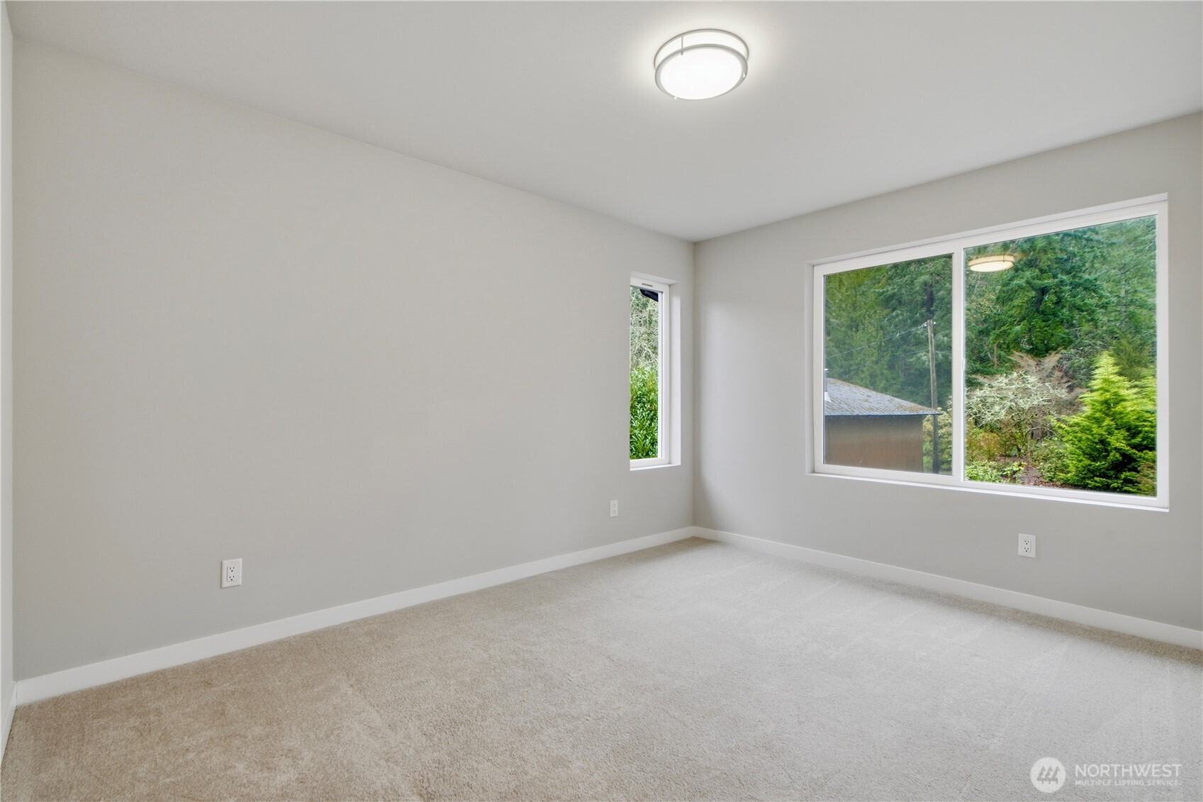 8328 138th Ln SE , Newcastle, WA 98059
