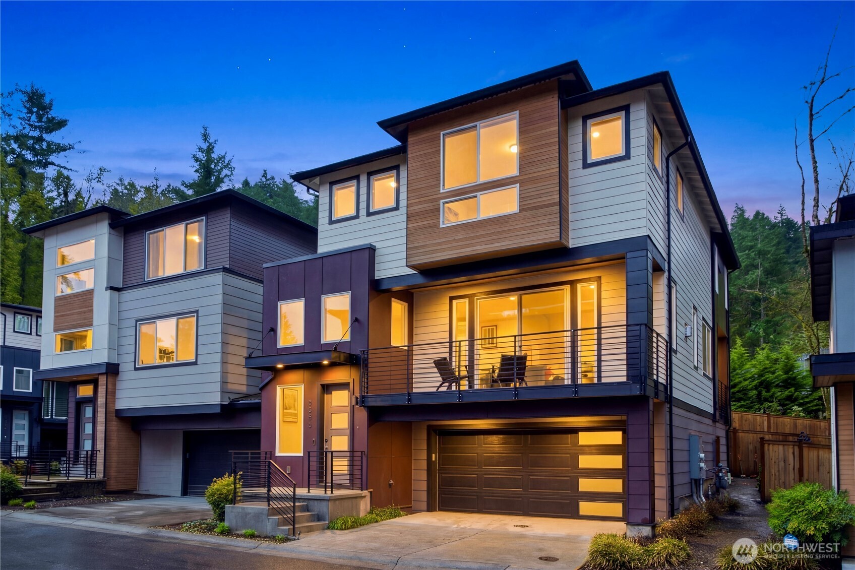 8328 138th Ln SE , Newcastle, WA 98059
