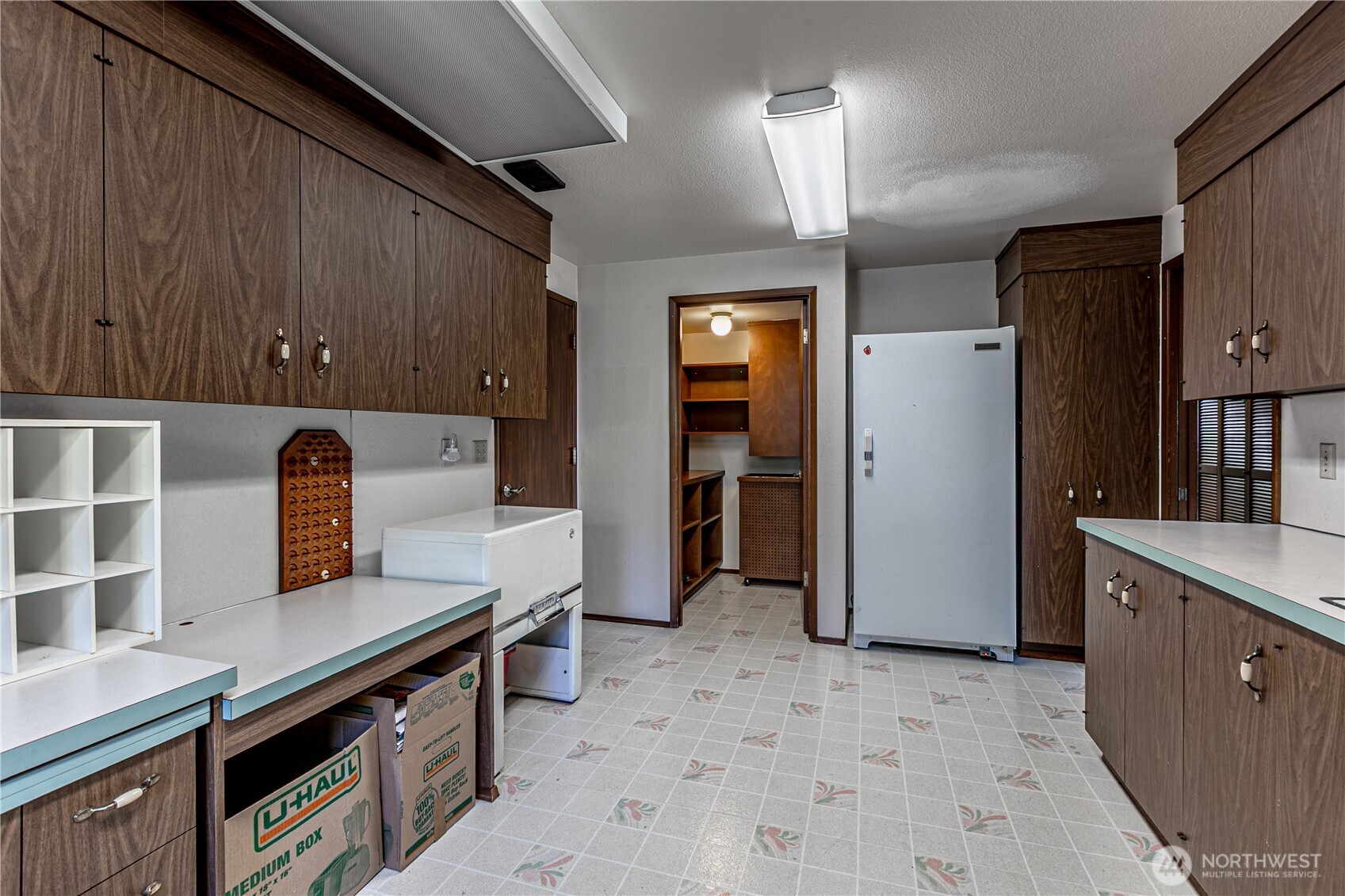 8926 51st Street W, University Place, WA 98467