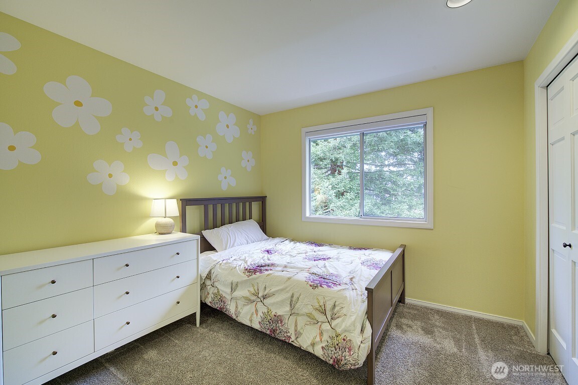 7917 119th Court SE, Newcastle, WA 98056