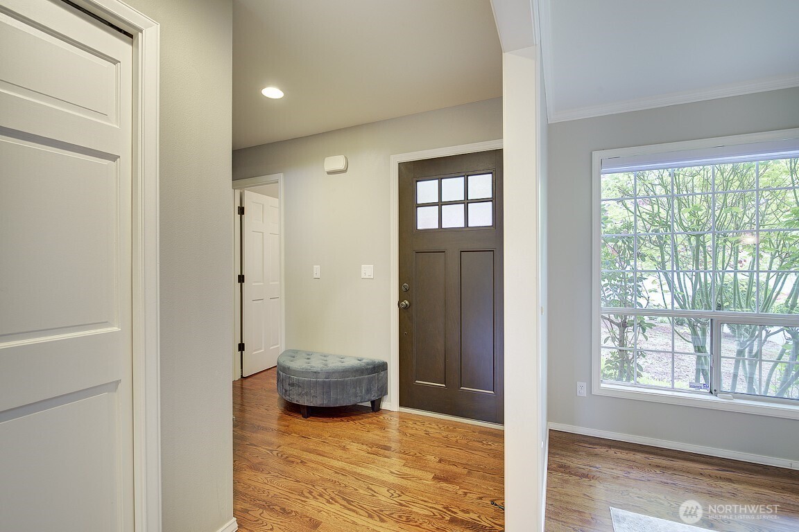7917 119th Court SE, Newcastle, WA 98056