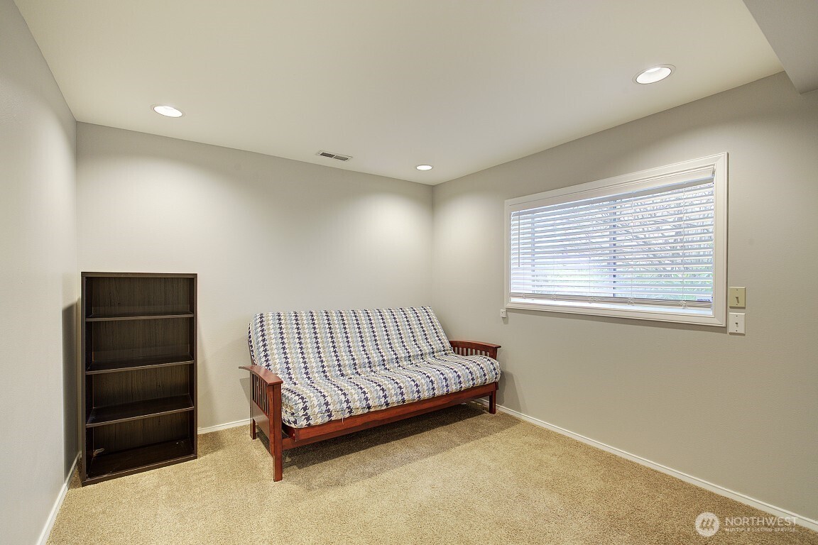 7917 119th Court SE, Newcastle, WA 98056