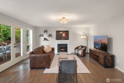 10330 NE 151st Place , Bothell, WA 98011 - Photo 11