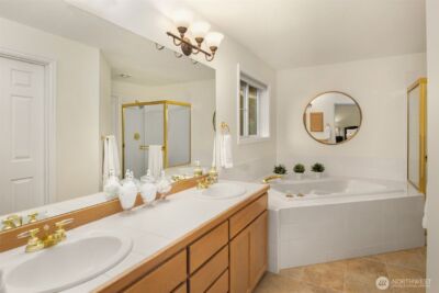 10330 NE 151st Place , Bothell, WA 98011 - Photo 21