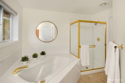 10330 NE 151st Place , Bothell, WA 98011 - Photo 22