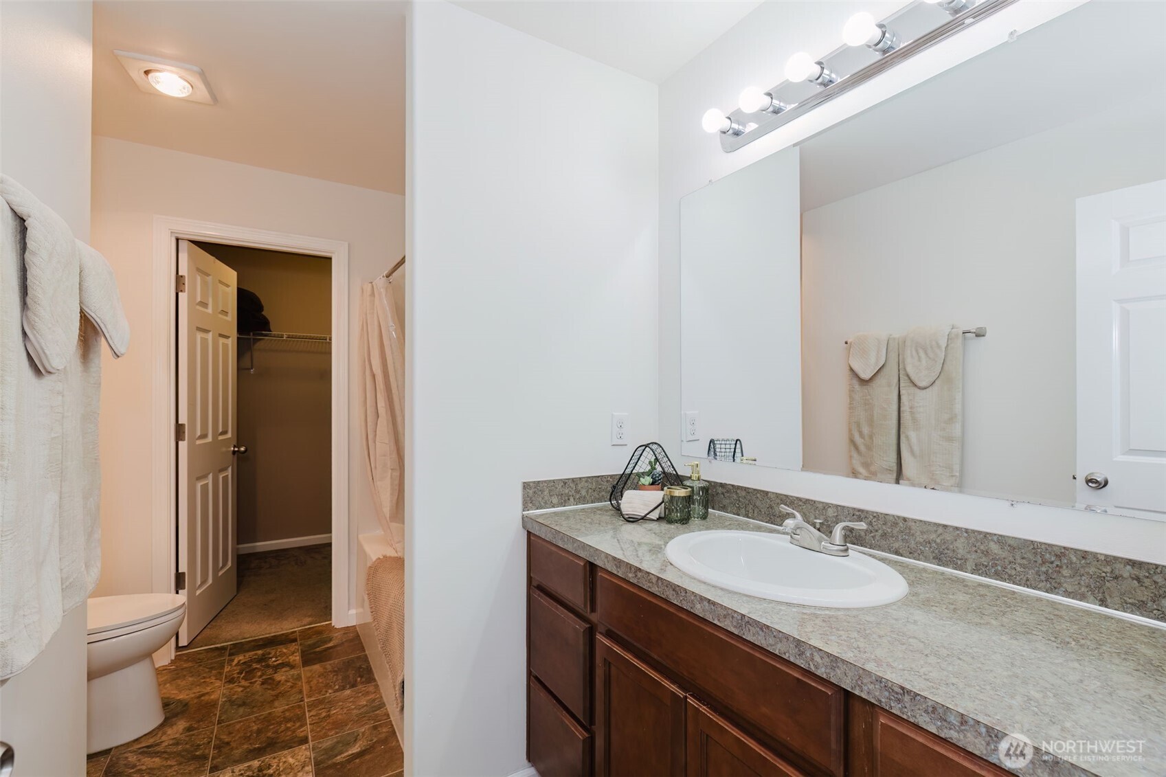 2291 SE Kelby Circle , Port Orchard, WA 98366
