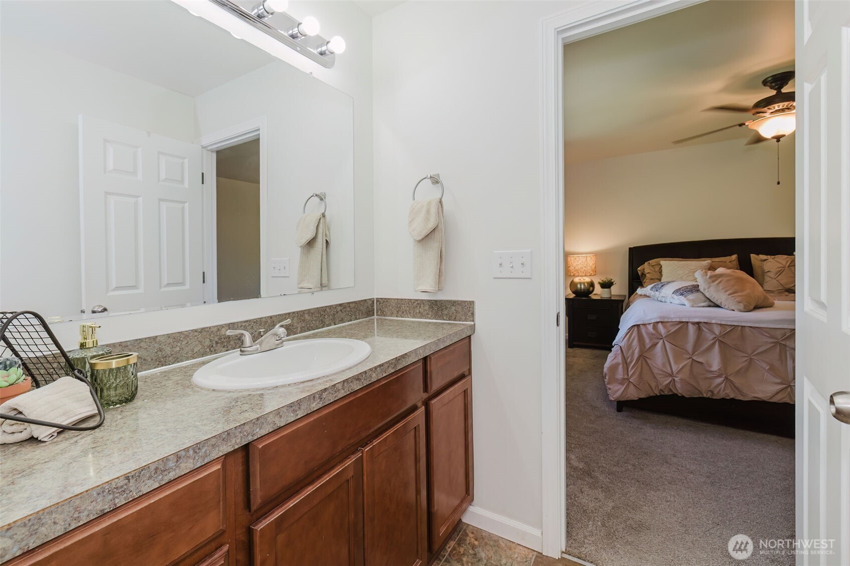 2291 SE Kelby Circle , Port Orchard, WA 98366