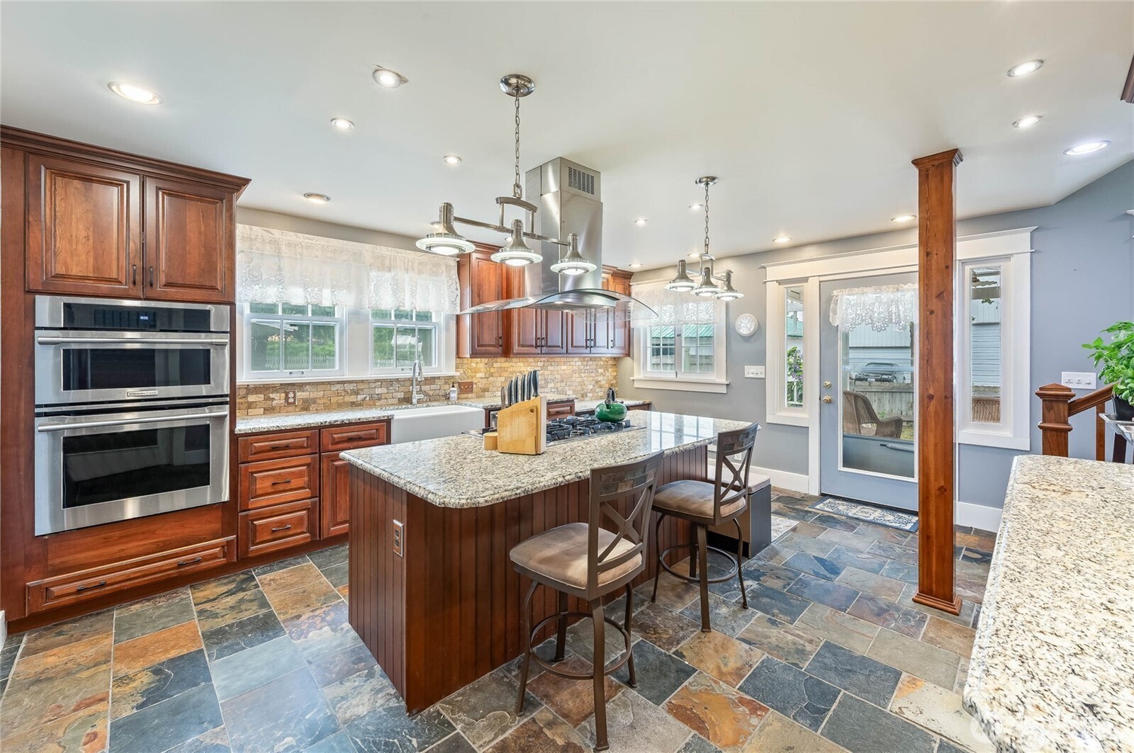 612 E Birch Street , Waterville, WA 98858