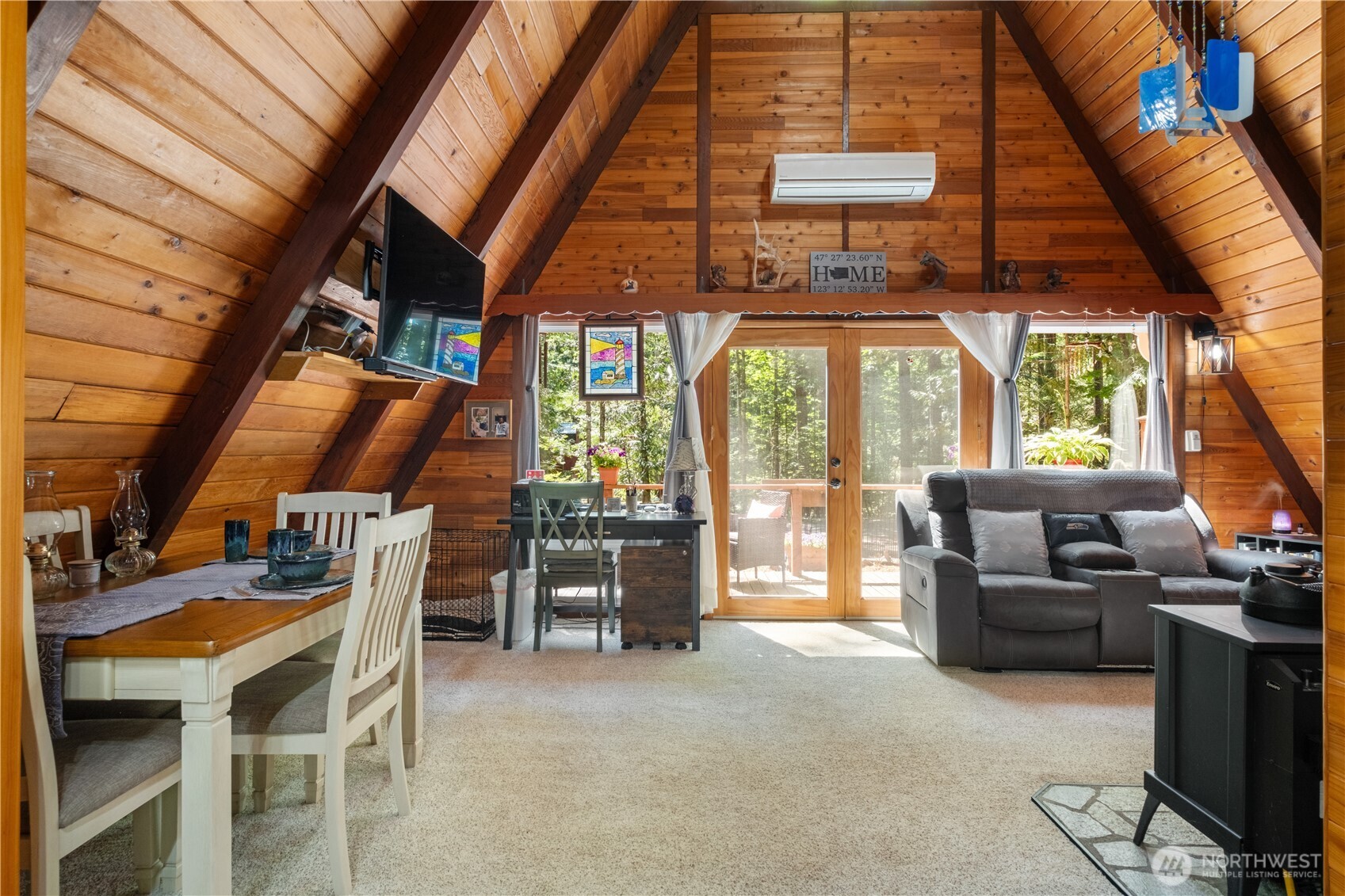 371 N Wynoochee Drive , Hoodsport, WA 98548