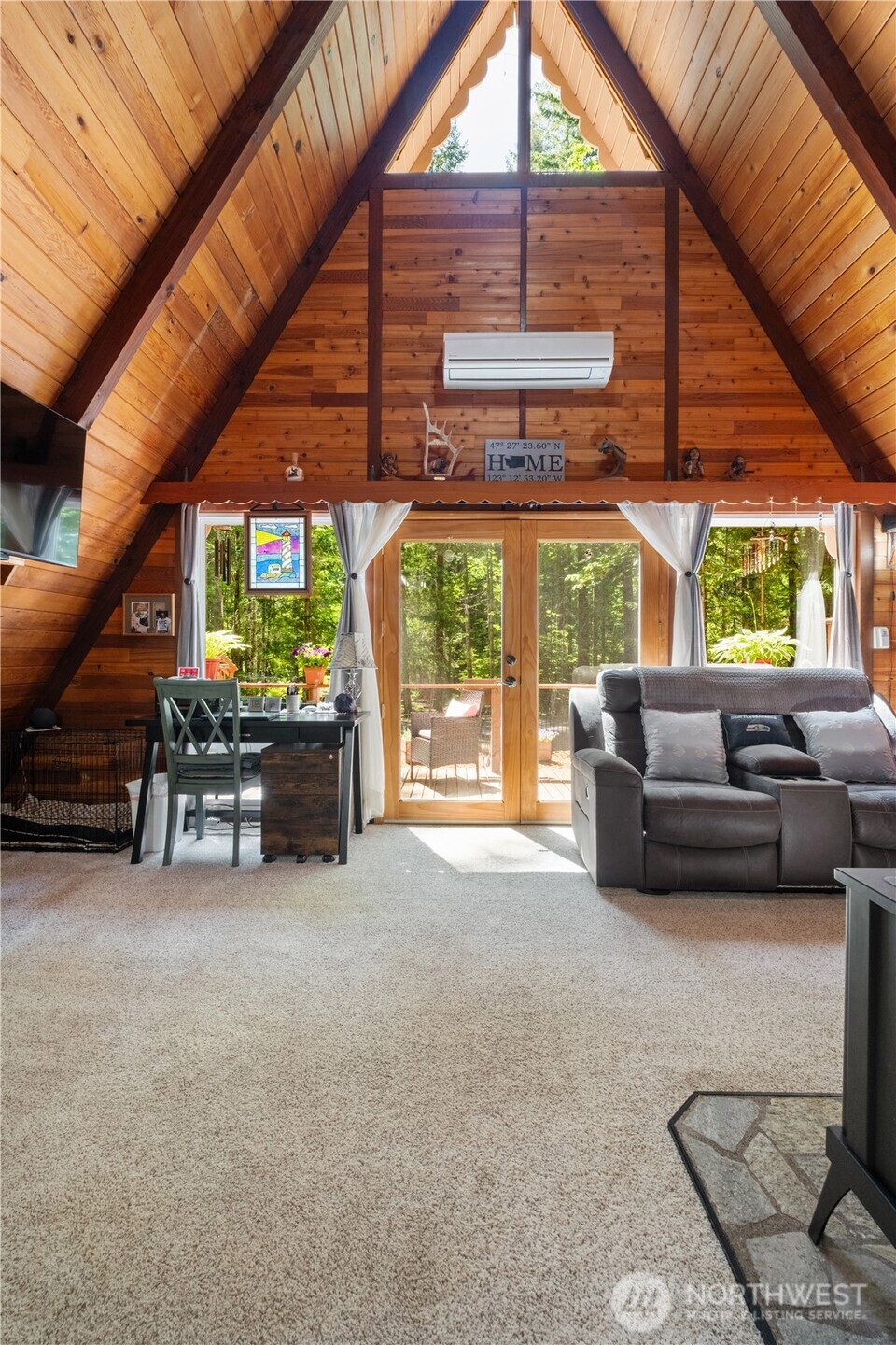 371 N Wynoochee Drive , Hoodsport, WA 98548
