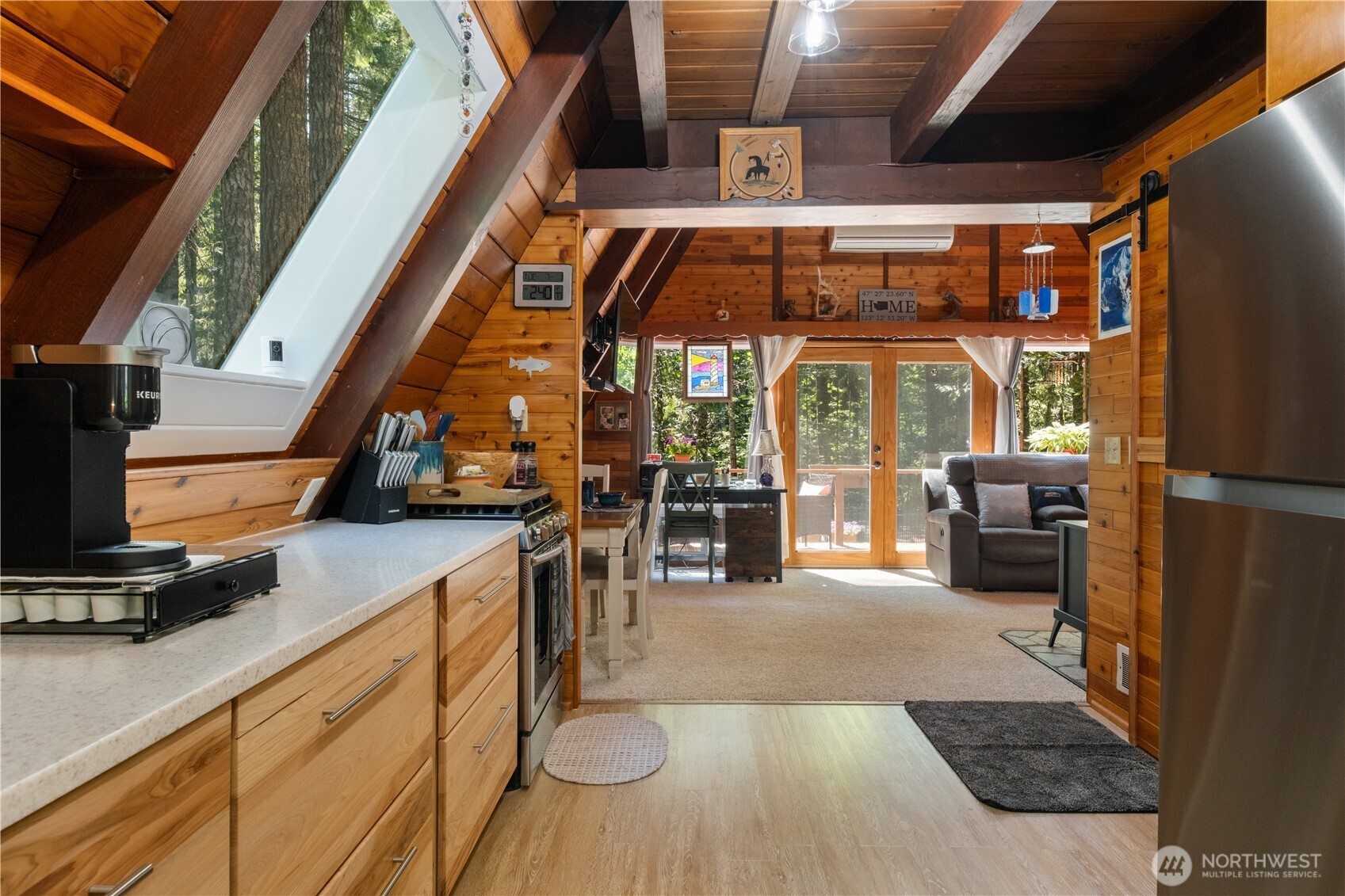 371 N Wynoochee Drive , Hoodsport, WA 98548