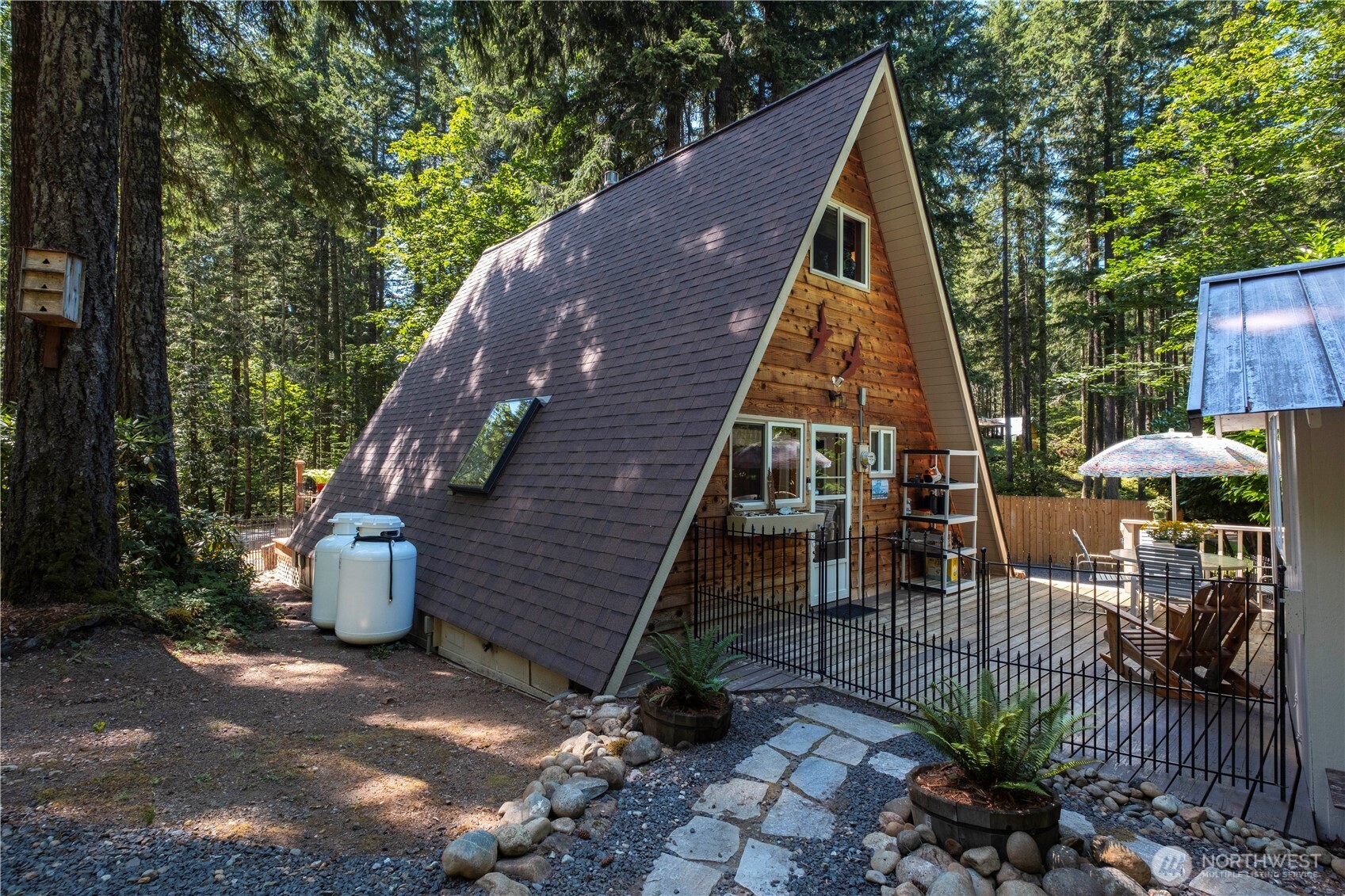 371 N Wynoochee Drive , Hoodsport, WA 98548