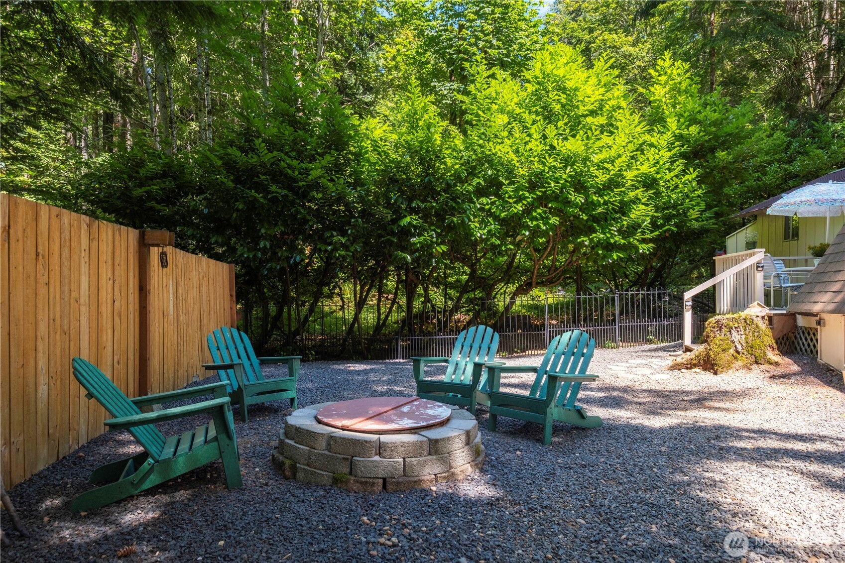 371 N Wynoochee Drive , Hoodsport, WA 98548