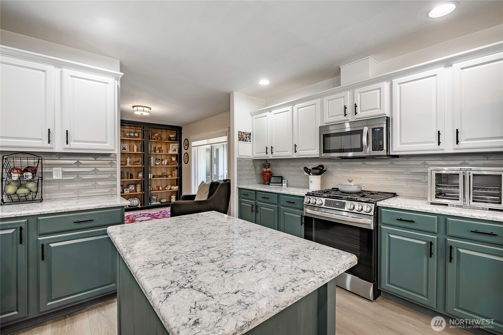 4003 Hoier , Blaine, WA 98230