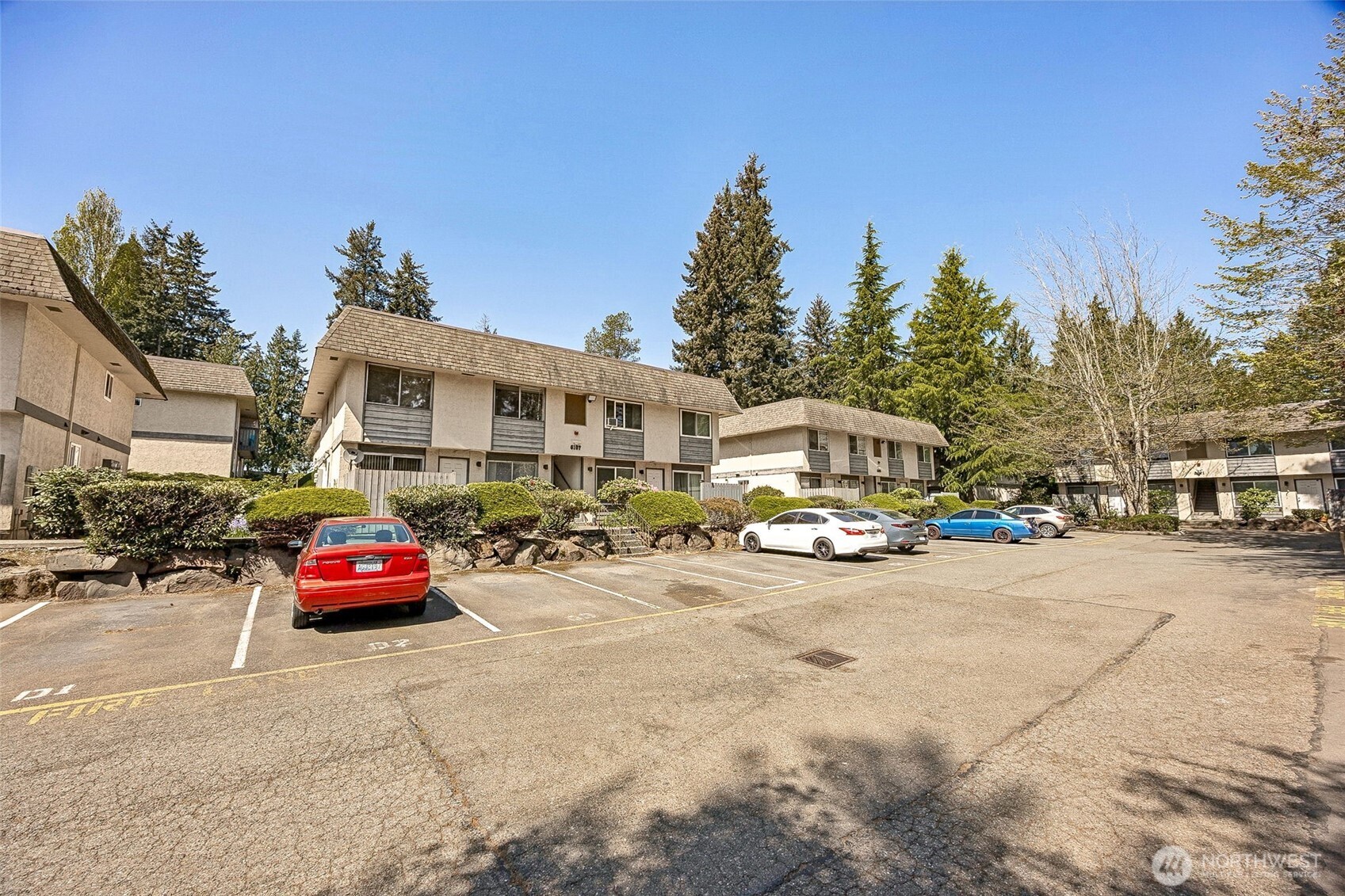 6107 204th Street SW #D2, Lynnwood, WA 98036