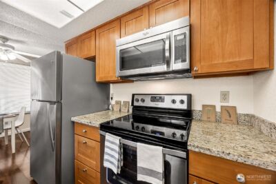 6107 204th Street SW #D2, Lynnwood, WA 98036 - Photo 9