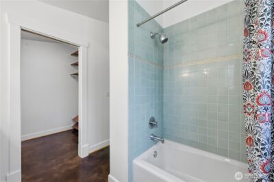 10630 NE 18th Street , Bellevue, WA 98004 - Photo 22