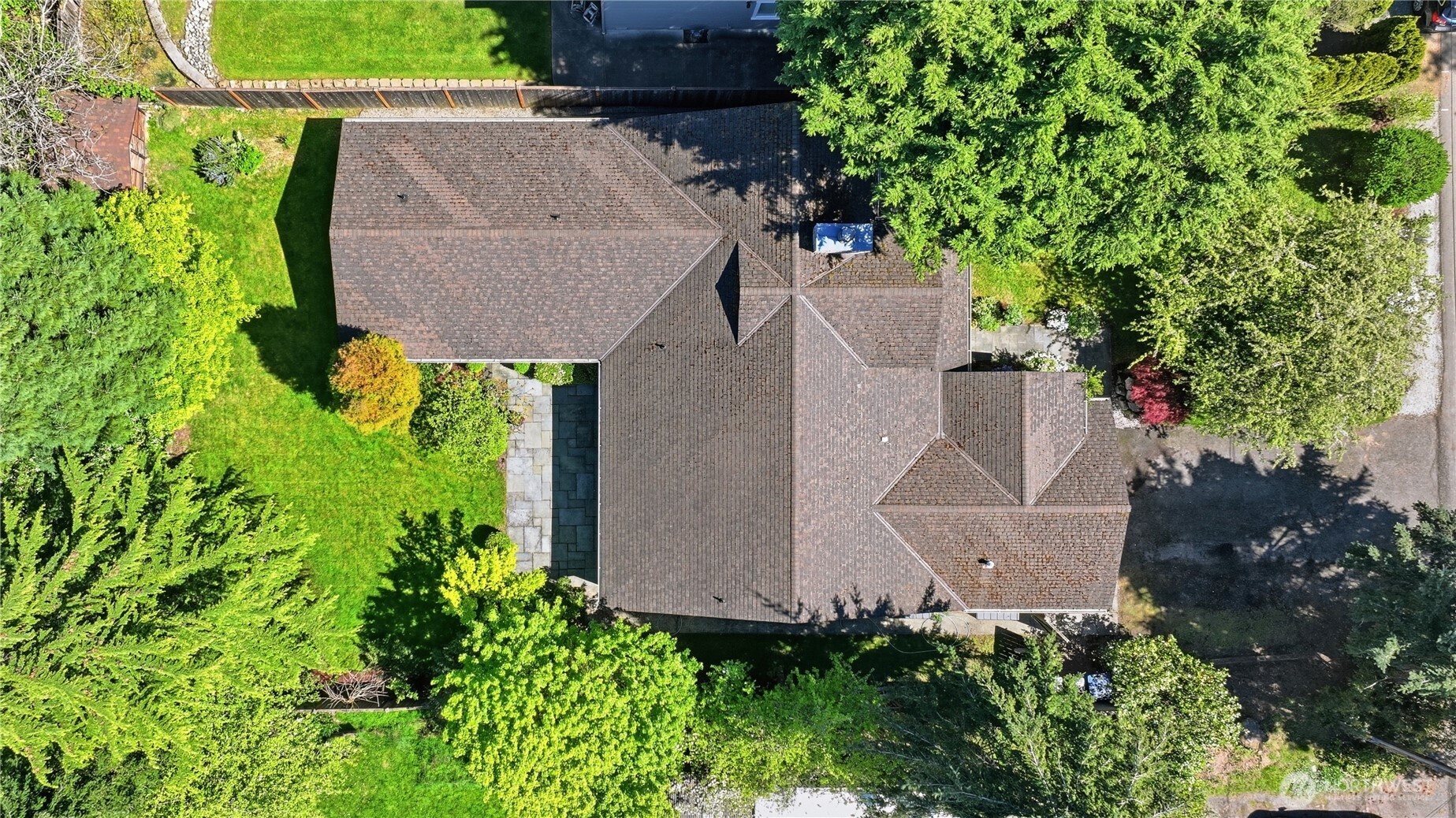 10630 NE 18th Street , Bellevue, WA 98004