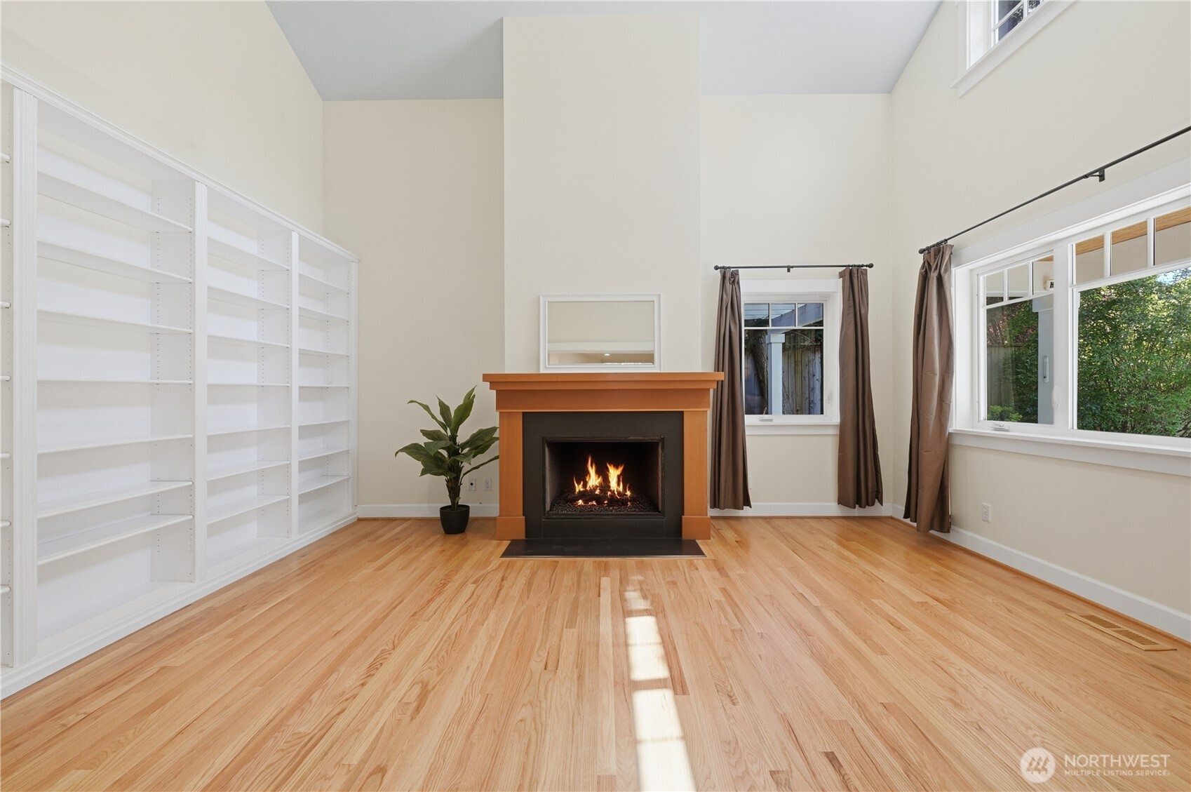 10630 NE 18th Street , Bellevue, WA 98004