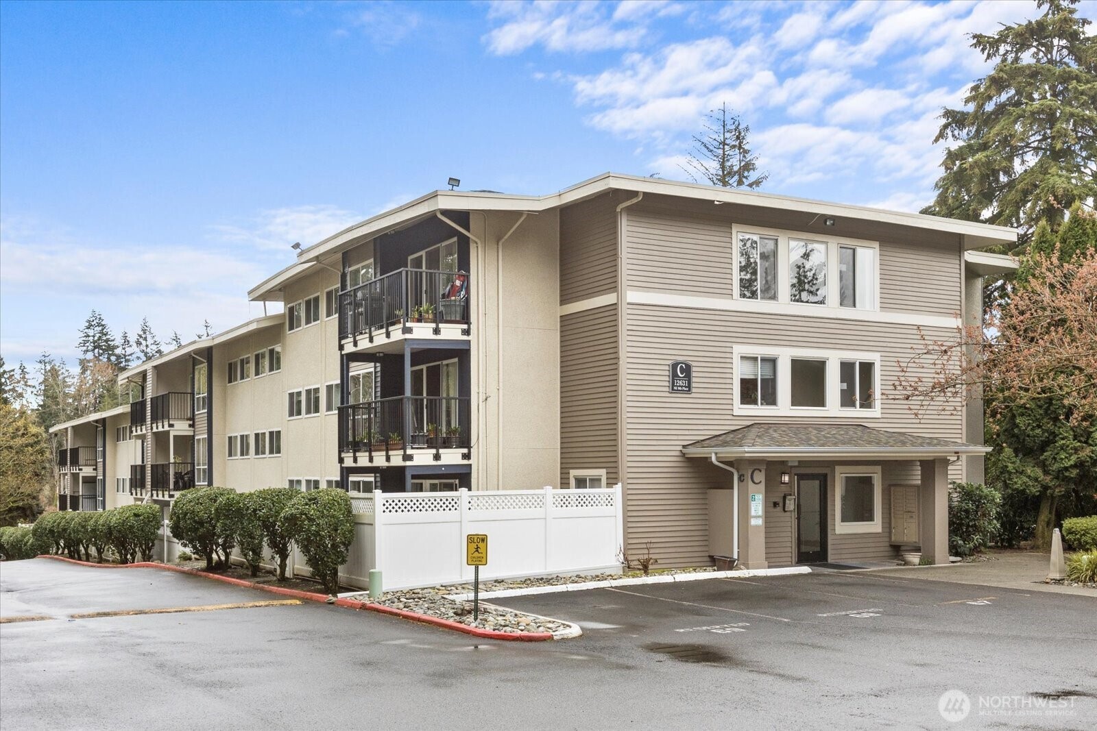 12631 NE 9th Place #C205, Bellevue, WA 98005