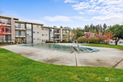 12631 NE 9th Place #C205, Bellevue, WA 98005 - Photo 29