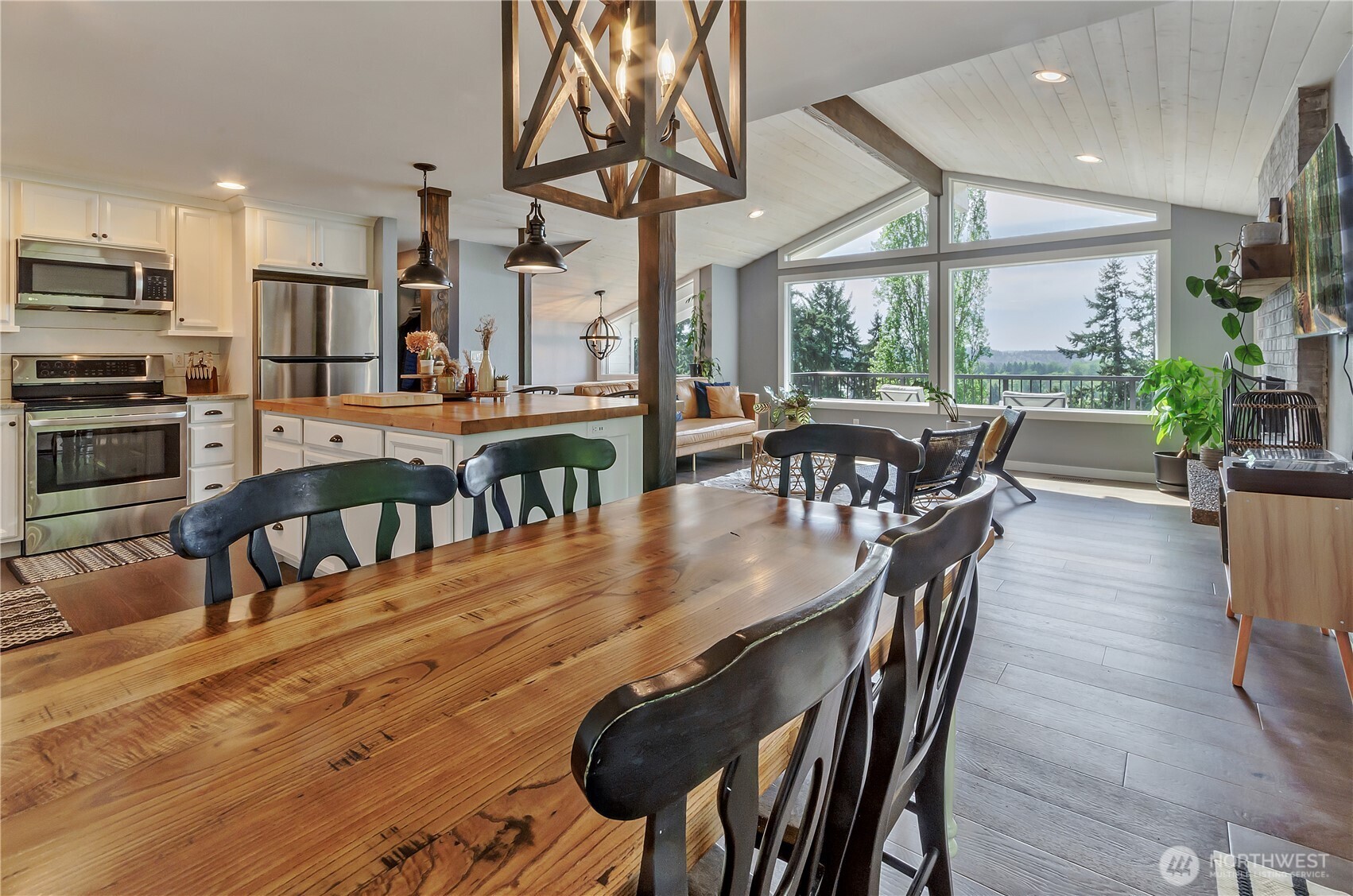 7501 171st Avenue Ct E, Sumner, WA 98391