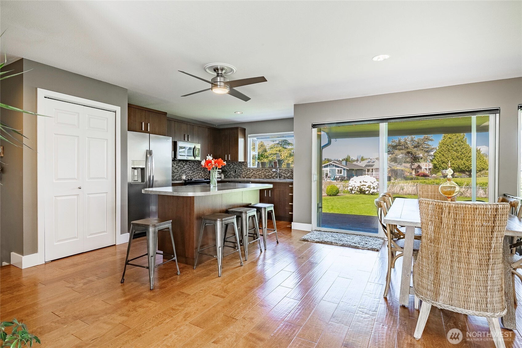 8105 Cowichan Road , Blaine, WA 98230