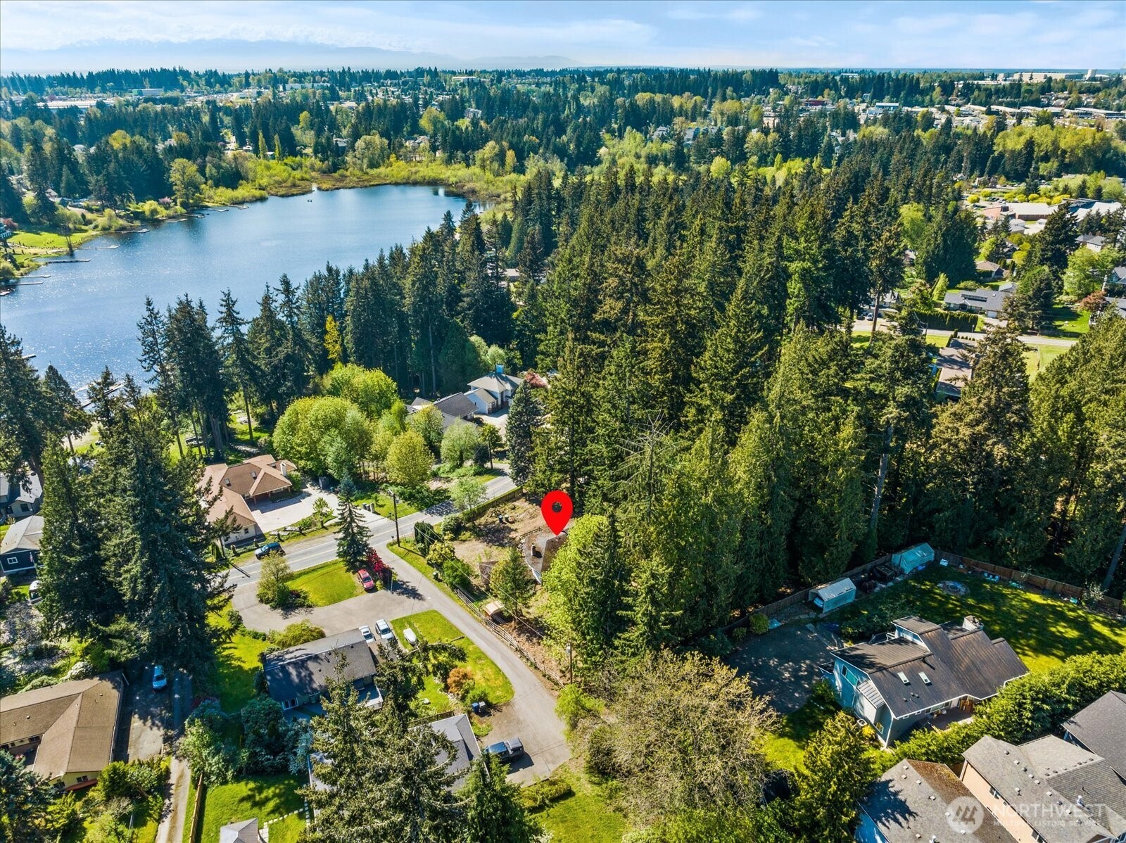 1307 N Lake Stickney Drive , Lynnwood, WA 98087-2026