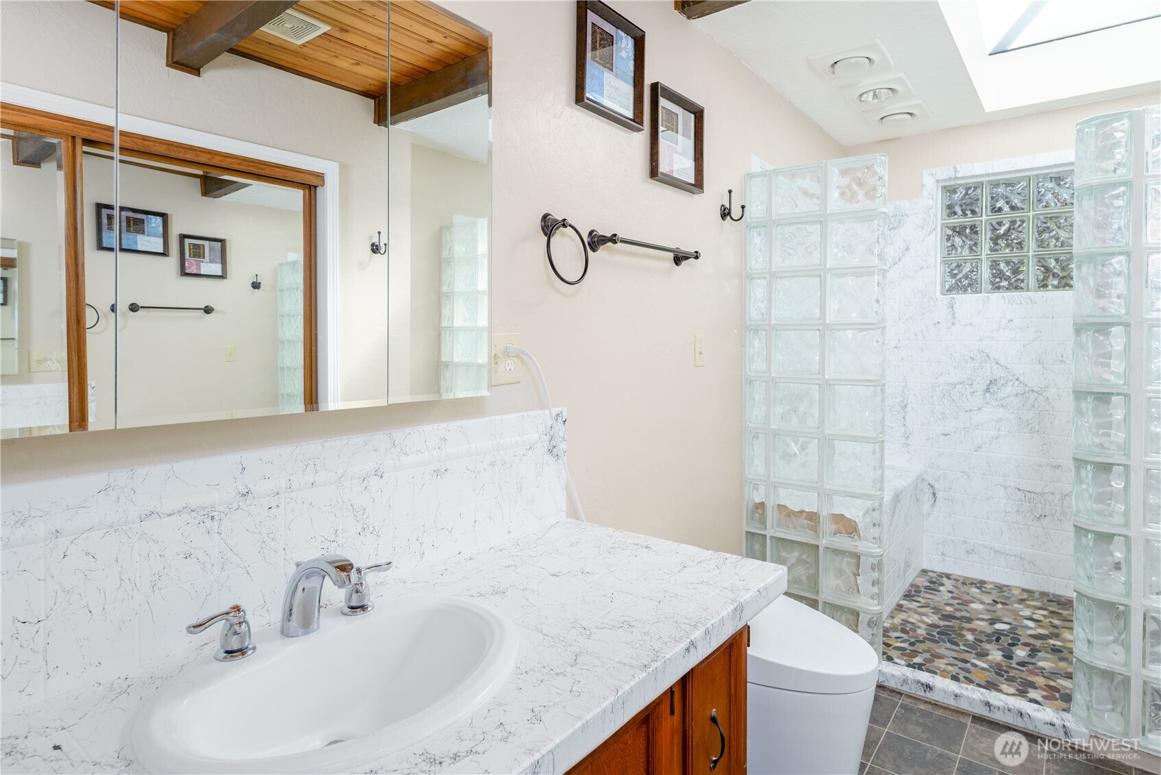 293 N Ridge View Dr , Port Angeles, WA 98362