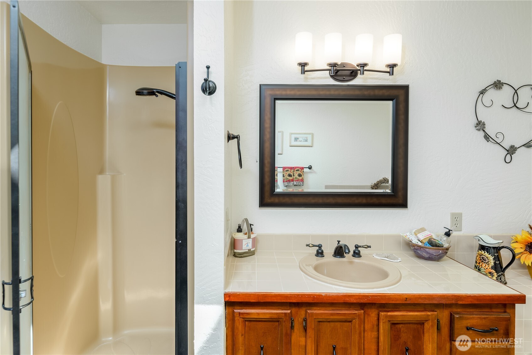 293 N Ridge View Dr , Port Angeles, WA 98362