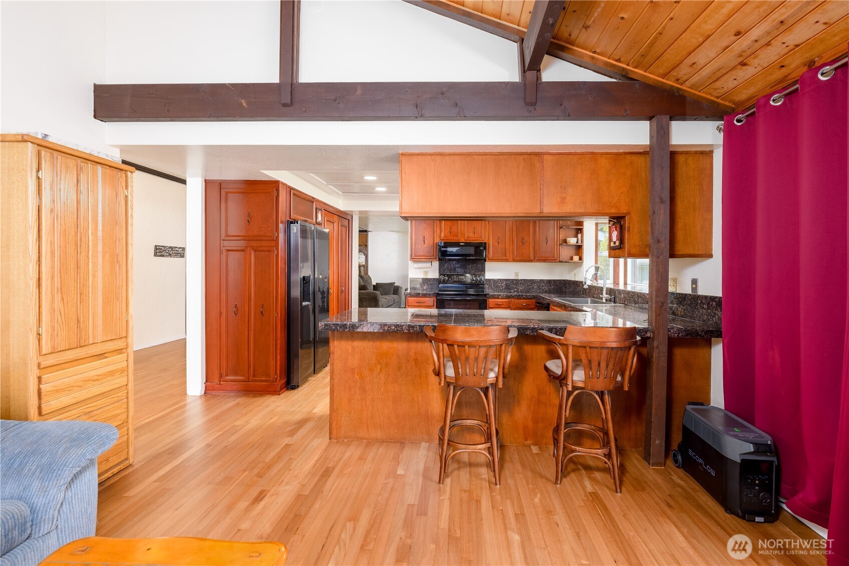 293 N Ridge View Dr , Port Angeles, WA 98362