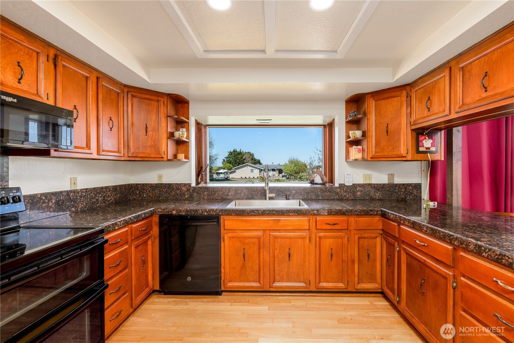 293 N Ridge View Dr , Port Angeles, WA 98362