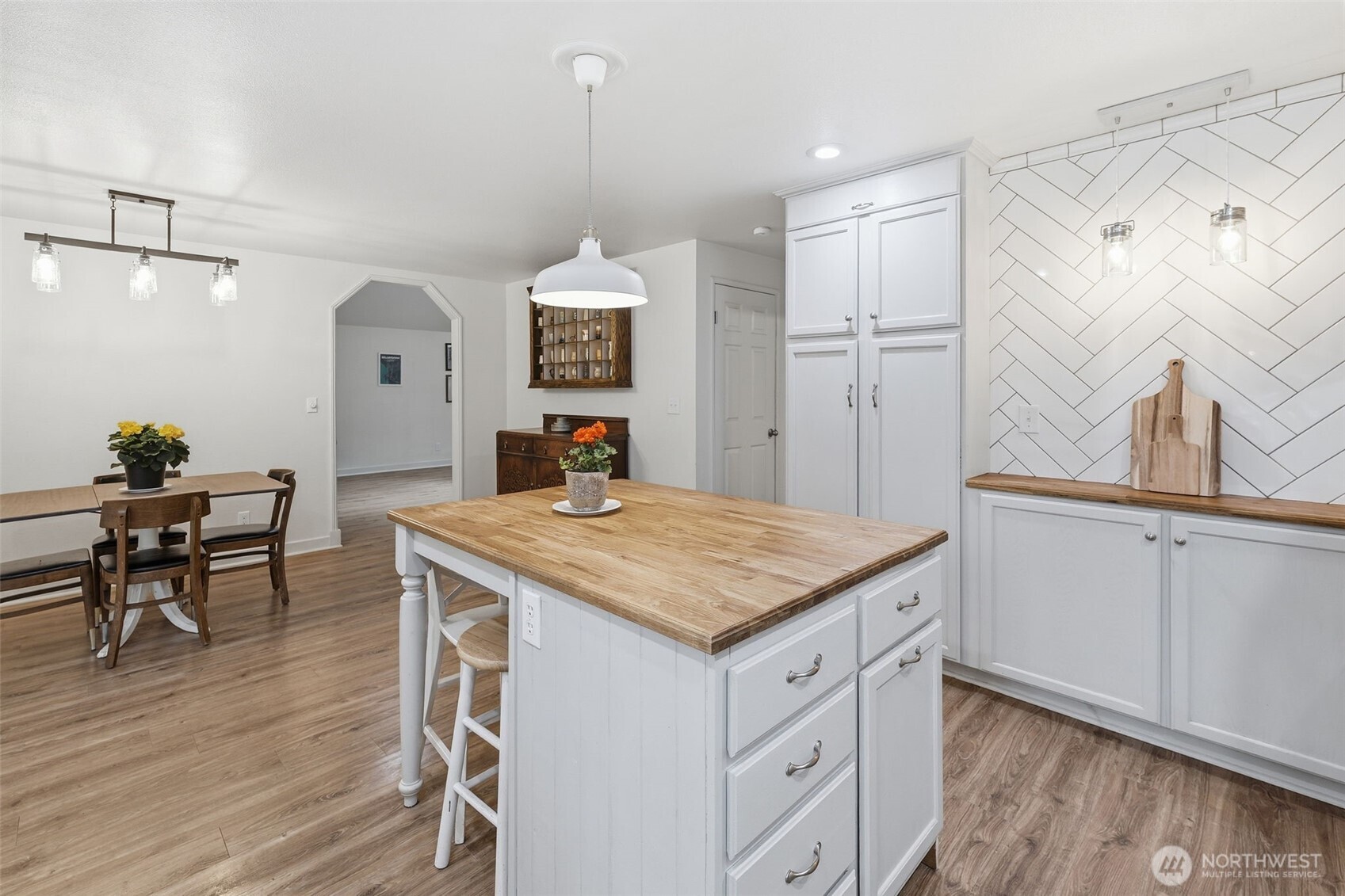 8613 Foster Grove Court NE, Bremerton, WA 98311-9269
