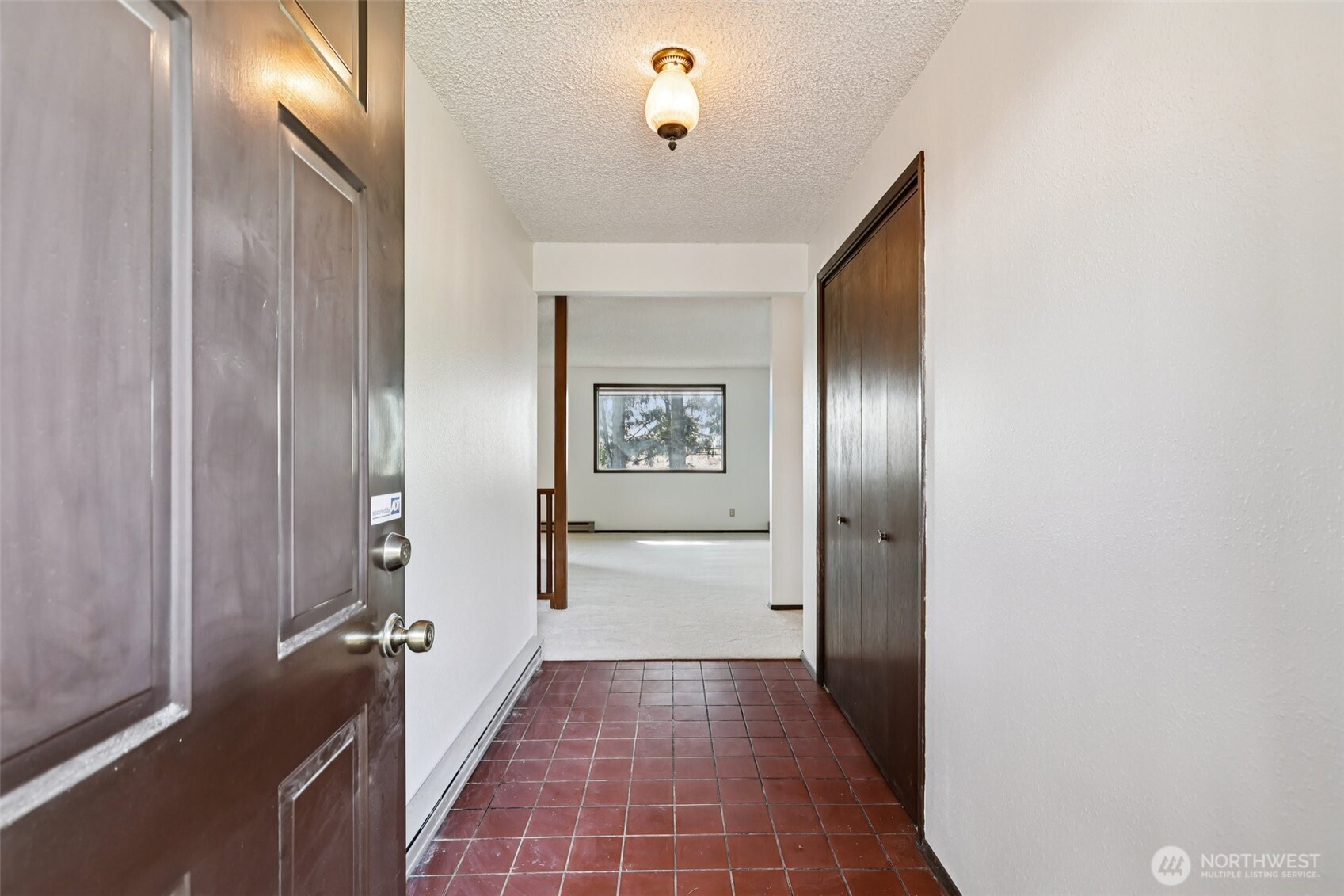 2421 Crestline St , Ferndale, WA 98248-9224