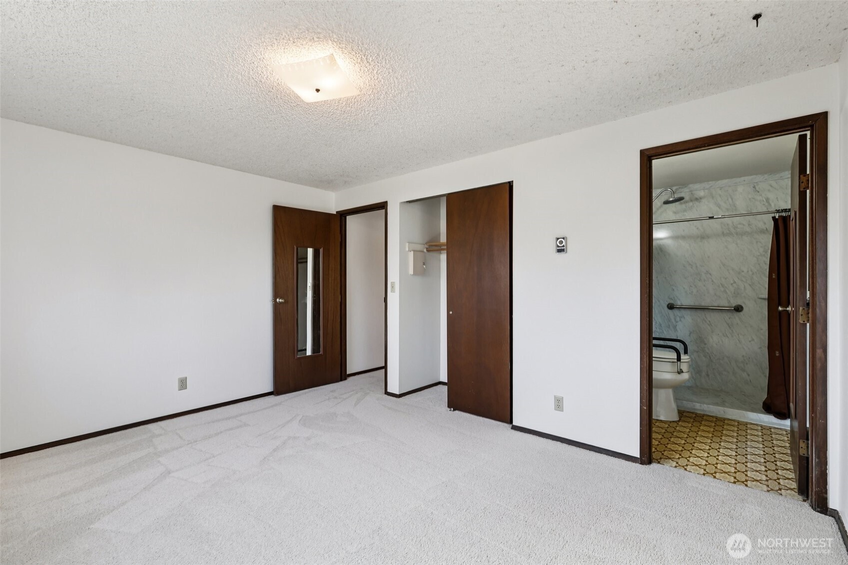 2421 Crestline St , Ferndale, WA 98248-9224
