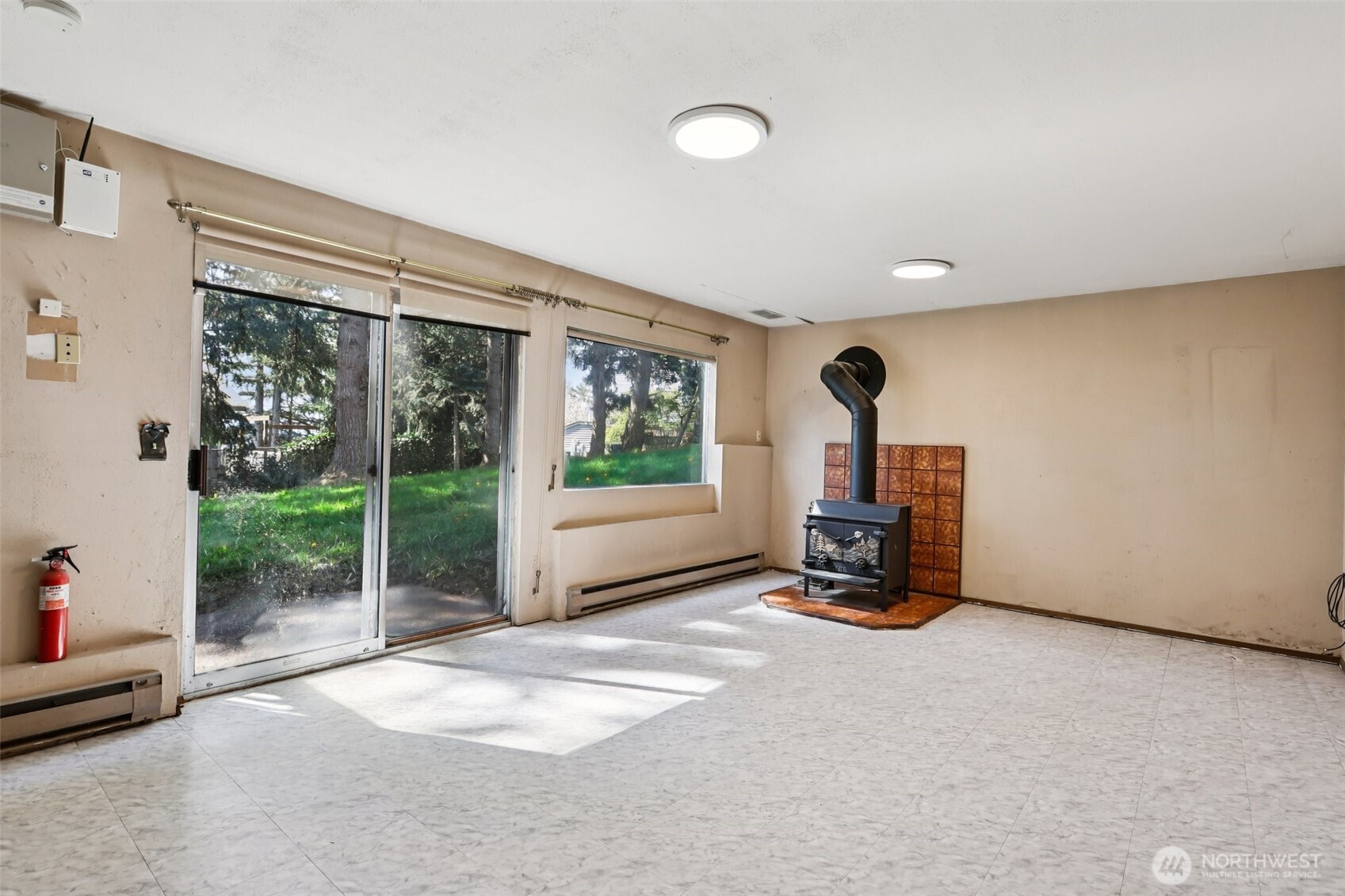 2421 Crestline St , Ferndale, WA 98248-9224