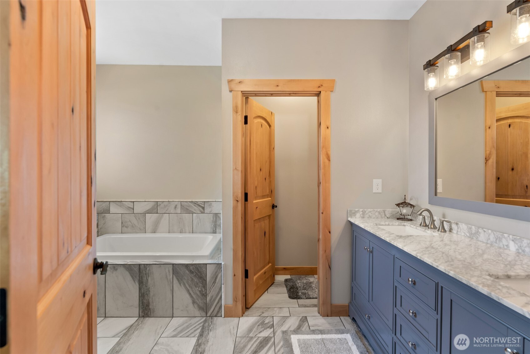2042 Maiden Lane , Wenatchee, WA 98801