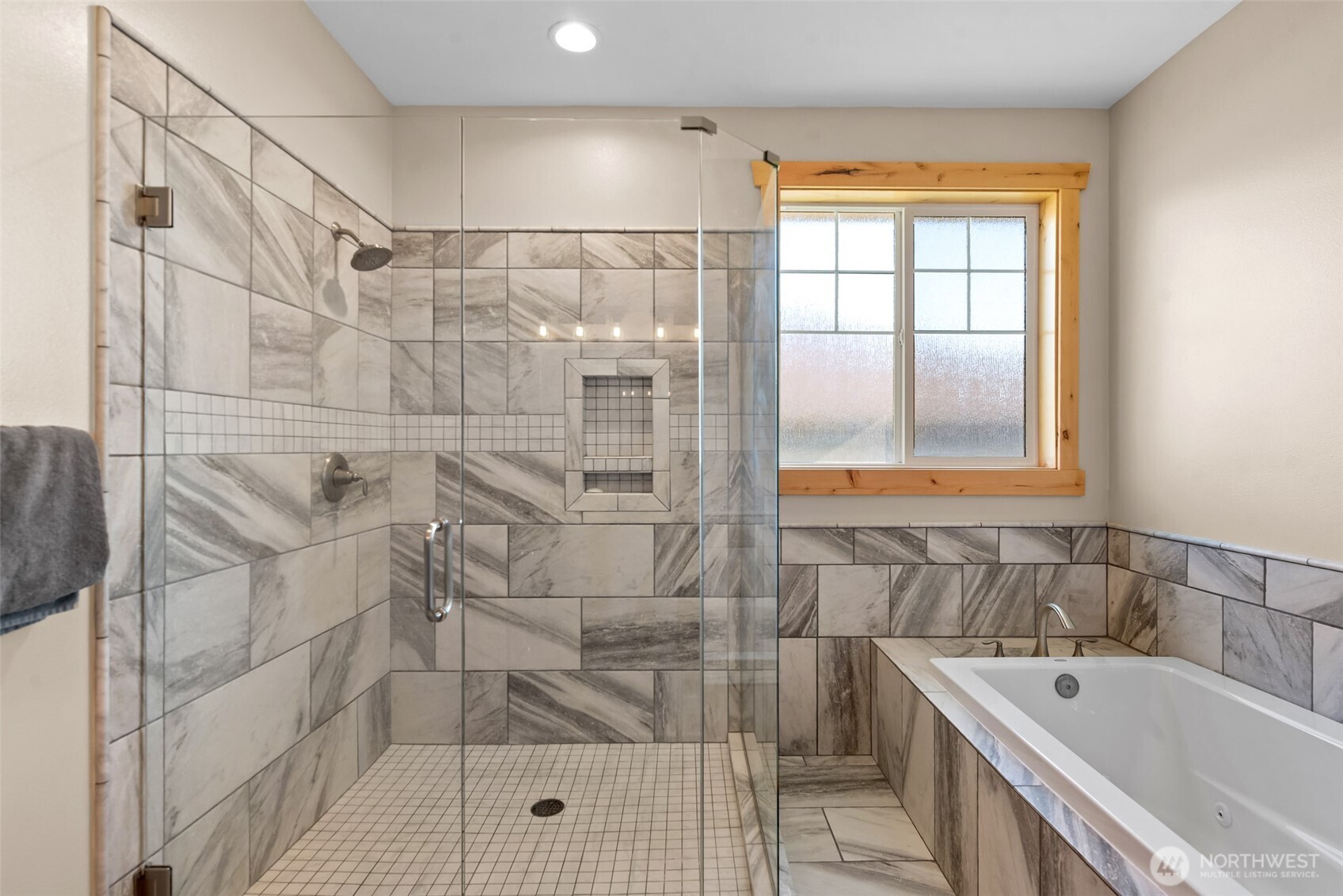 2042 Maiden Lane , Wenatchee, WA 98801