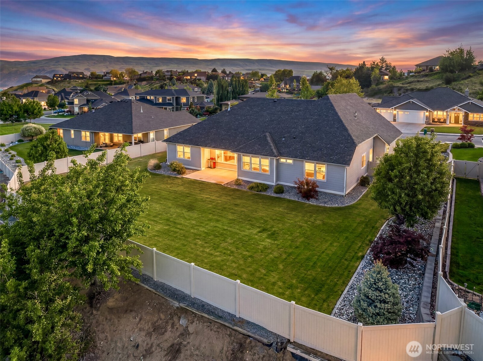 2042 Maiden Lane , Wenatchee, WA 98801