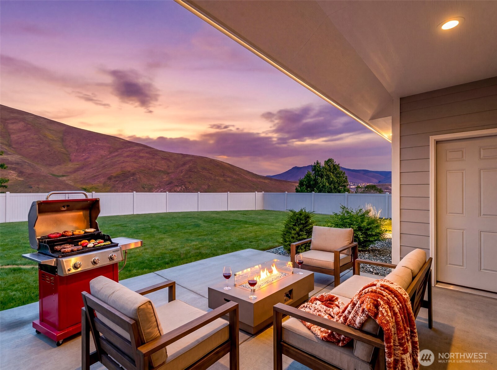 2042 Maiden Lane , Wenatchee, WA 98801